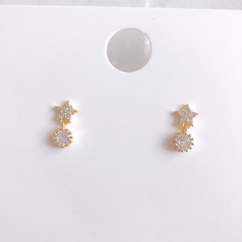 Star stud earrings - Picture 3 of 6